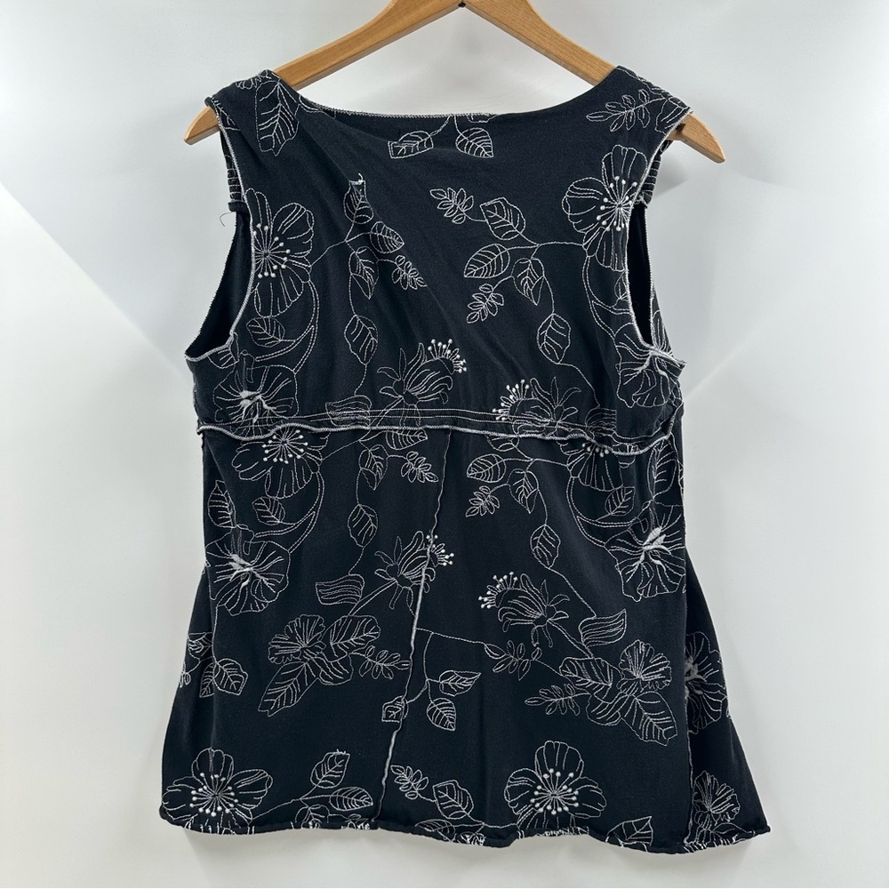 BCBGmaxazria Black/ White Emboridered Tank Top - Picture 4 of 4